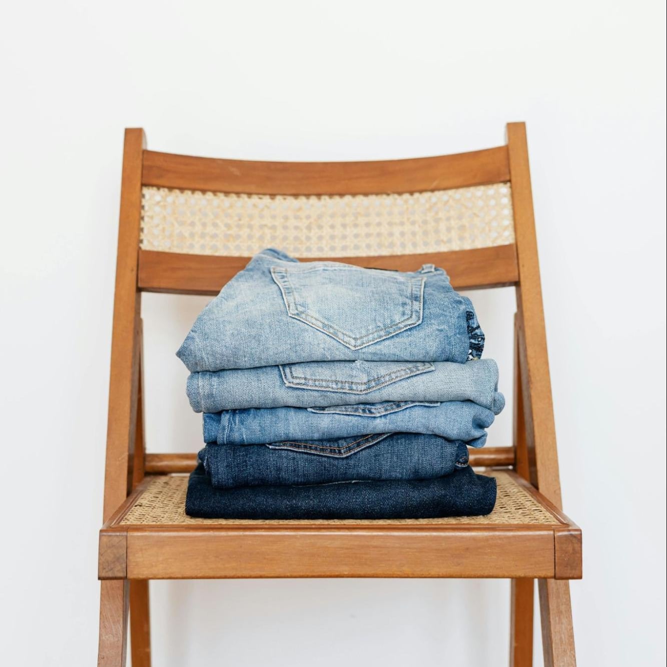 How to Shrink Jeans: Easy DIY Hacks for a Perfect Fit